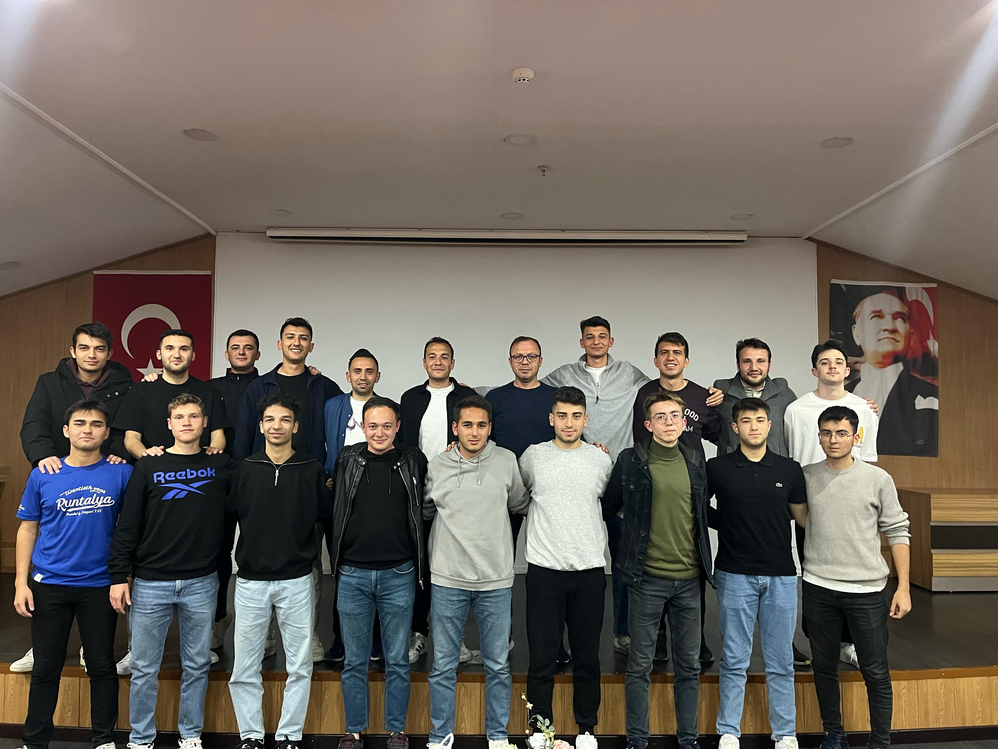 Hakemlerimiz arasında 1. Playstatıon Futbol Turnuvası